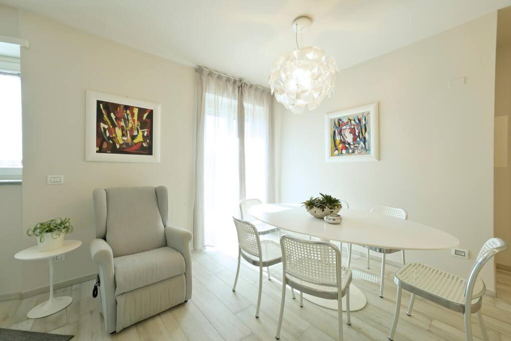 Luxury Apartament Con Garage Vista Mare Alassio Per 6 Persone Exterior foto